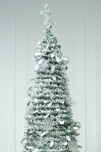 Space-Saving Snowflake Tree