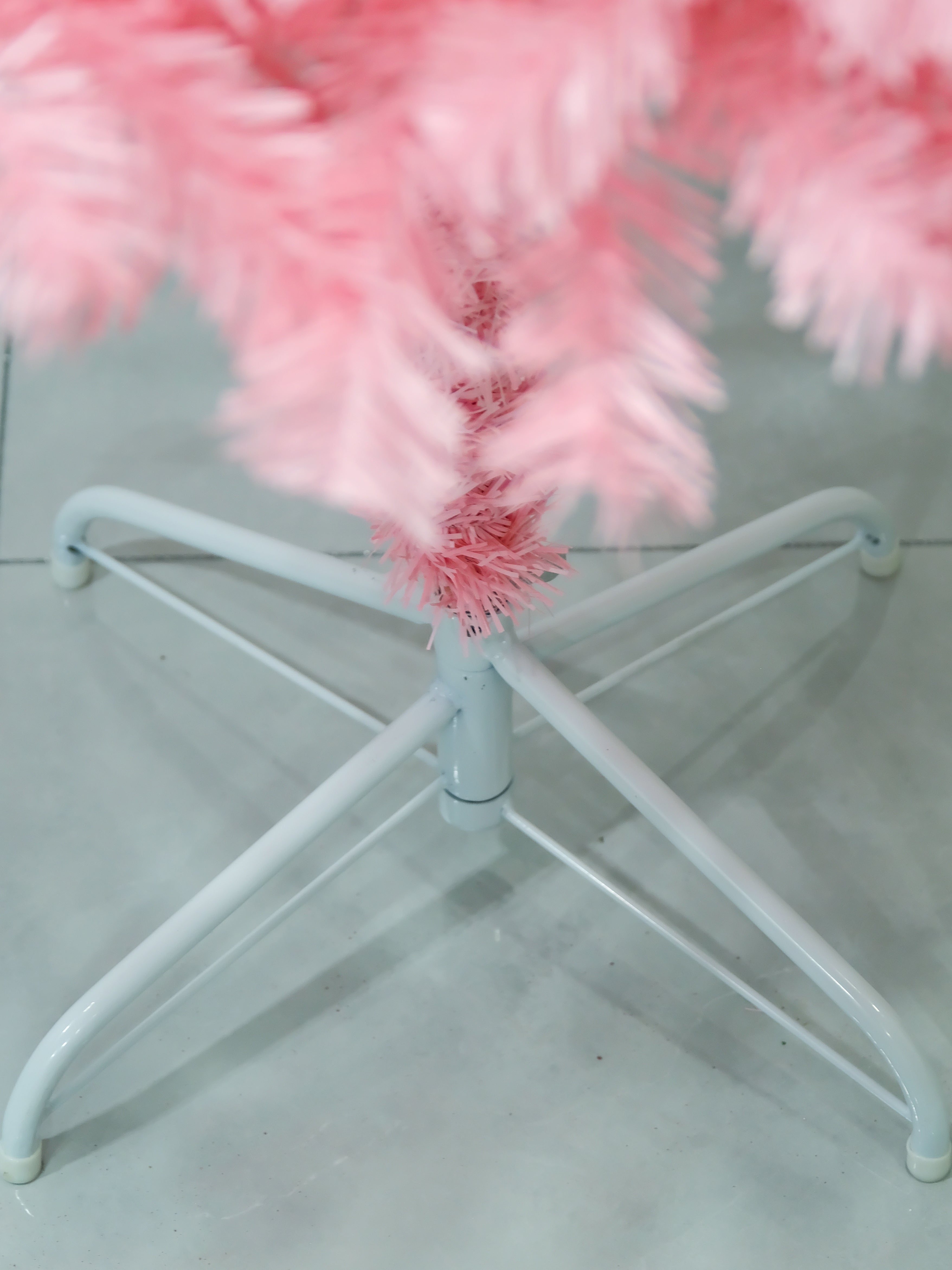 Pink Christmas Tree 6ft Artificial Spruce Full Pink Xmas Pine Tree with Metal Stand