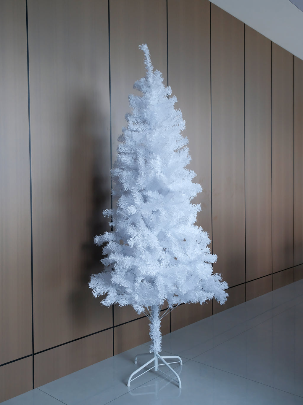 Christmas Tree  Makapal Full-Bodied White Artificial Christmas Tree Decoration Easy Set Up