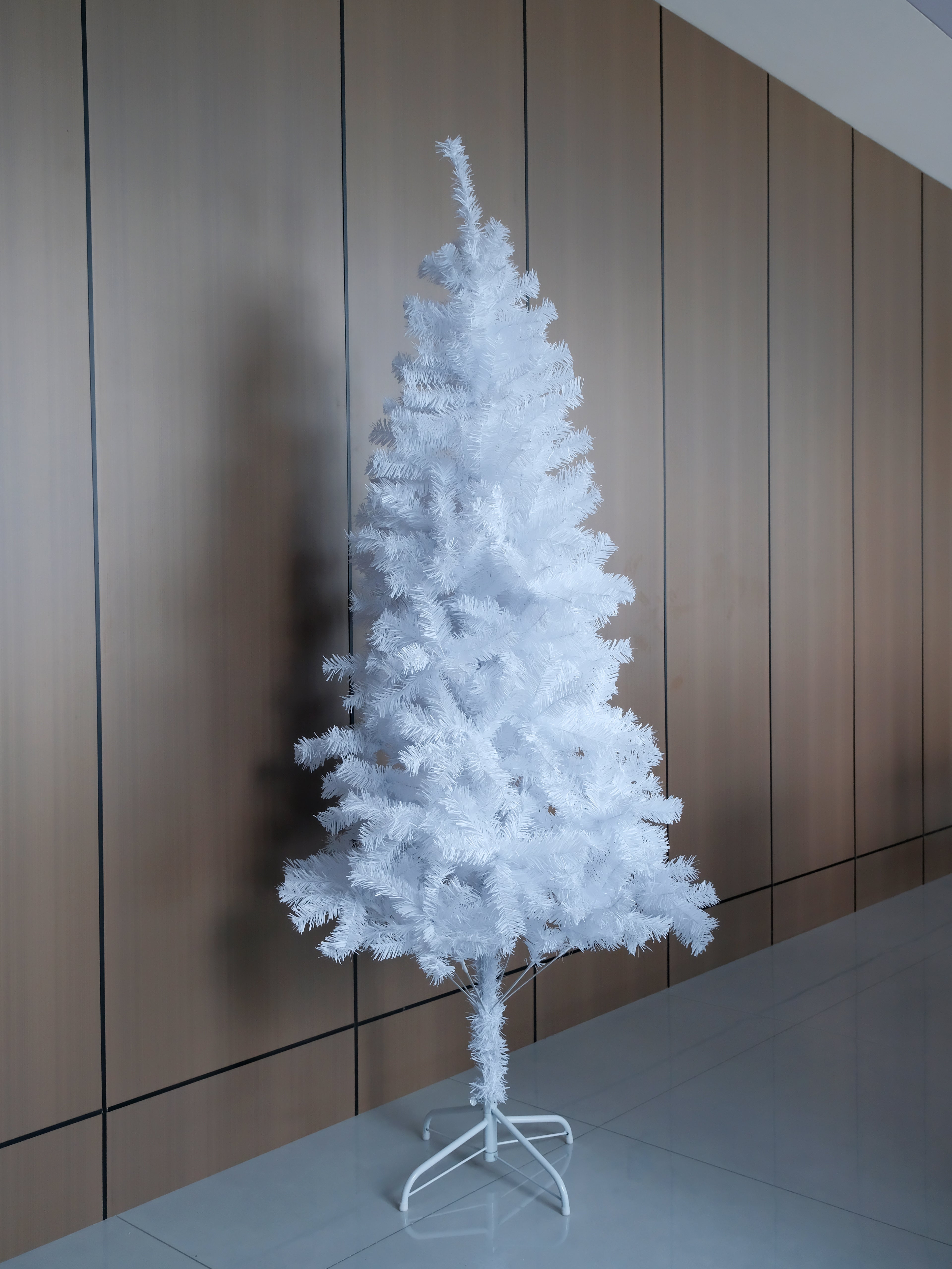 Christmas Tree  Makapal Full-Bodied White Artificial Christmas Tree Decoration Easy Set Up